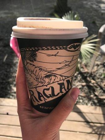 Raglan West Retro Beach Vibe Accommodation エクステリア 写真